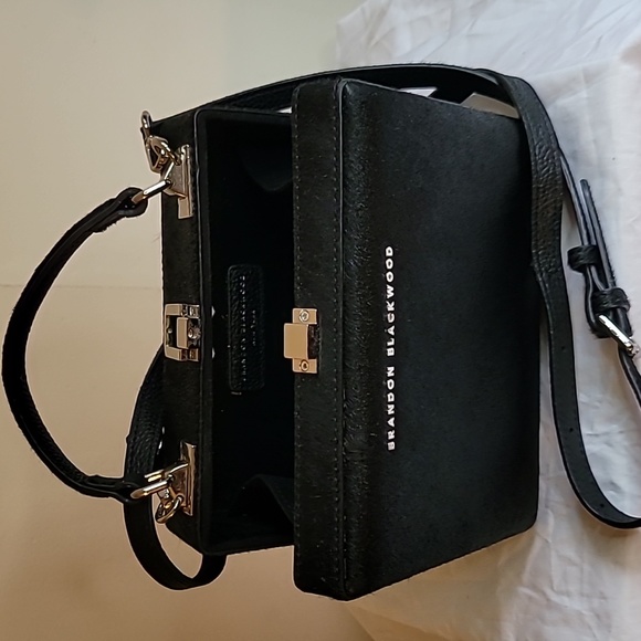 Brandon Blackwood "Kendrick" trunk style top handle bag in black calf hair. - Picture 3 of 5